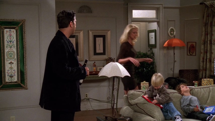 Эпизод с новой подругой Джоуи | Друзья | Сезон: 04 | Эпизод: 05